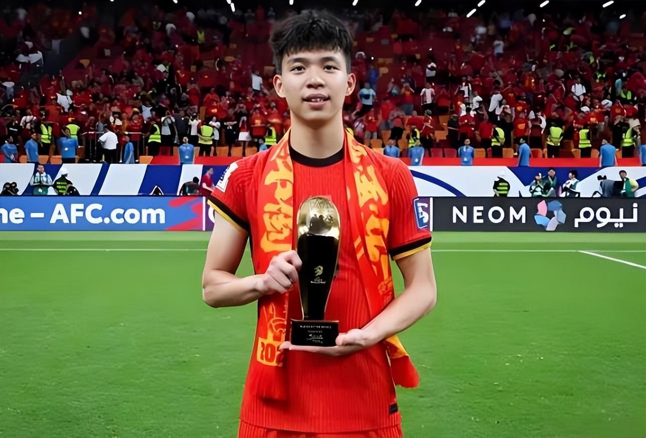 欧冠历史战绩-09国少急盼的锋线大杀器重返集训大名单，已在西班牙留洋